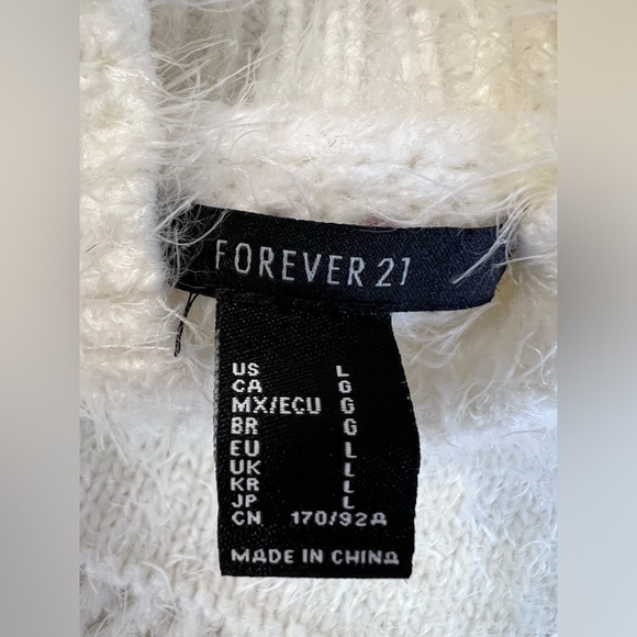 Forever 21 Fuzzy Contrast Panel Mock Neck Sweater Cream‎ Sz Large NWOT - Picture 6 of 13